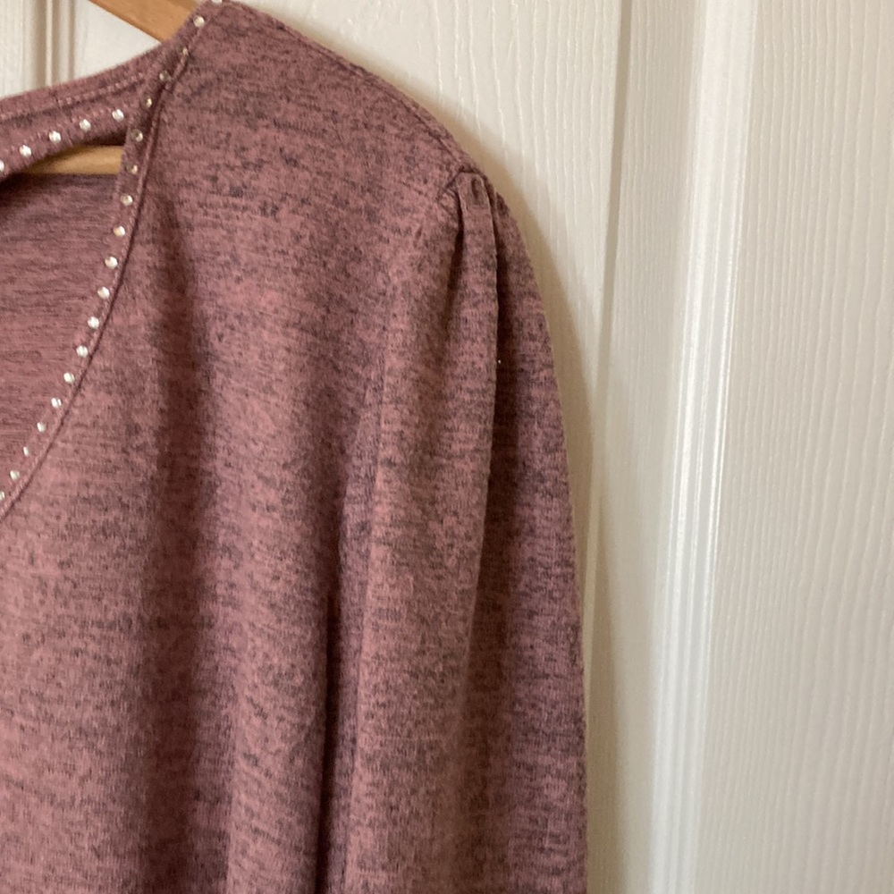 NWOT scoop neck, 3/4 sleeve peekaboo knit top - Picture 3 of 3